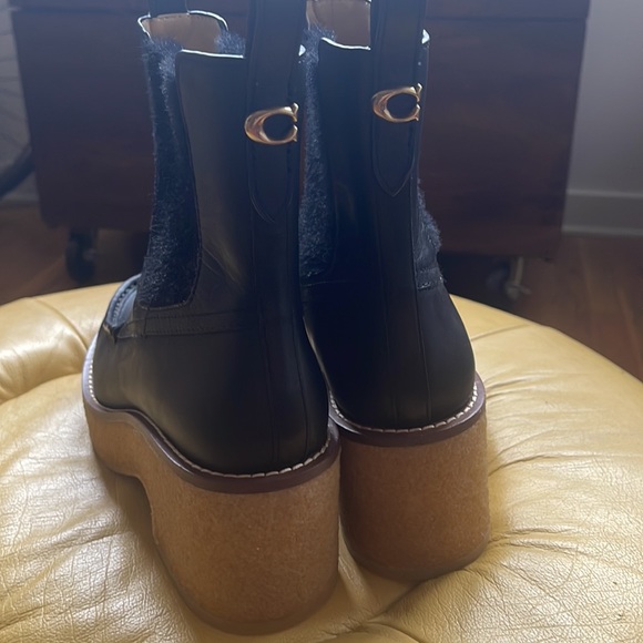 - Coach Women’s Delaney Platforms Gum-Sole Chelsea Booties - Picture 6 of 8